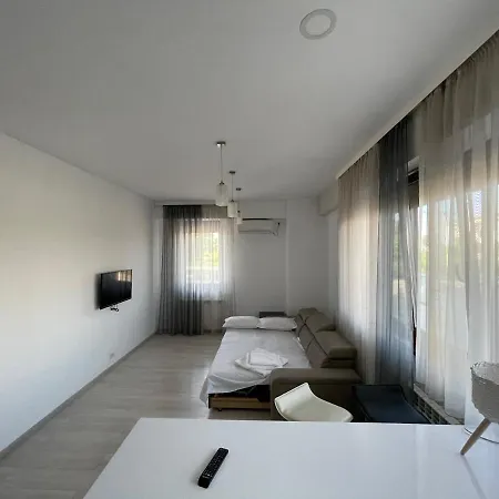 Mamaia Apartment *