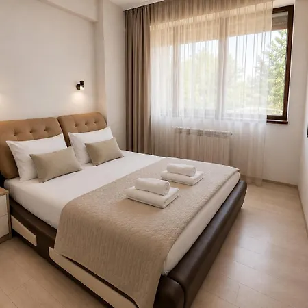 Mamaia アパート