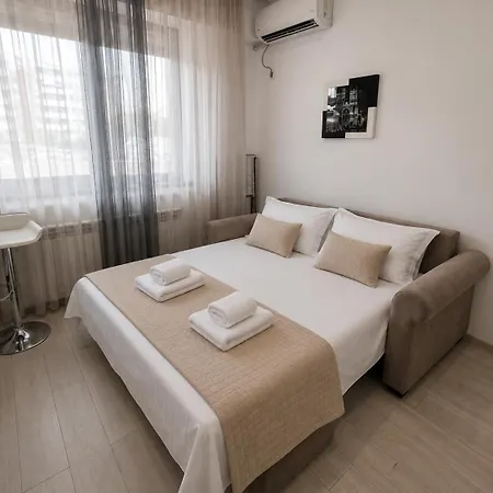 Mamaia アパート